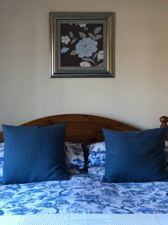 Auplands En-Suite Rooms リミントン エクステリア 写真